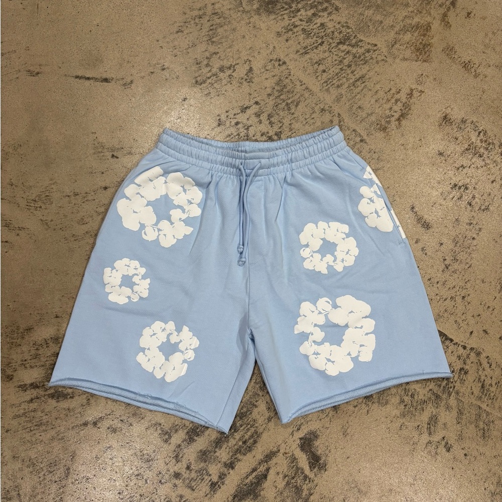 Denim Tear Cotton Wreath Shorts Powder Blue